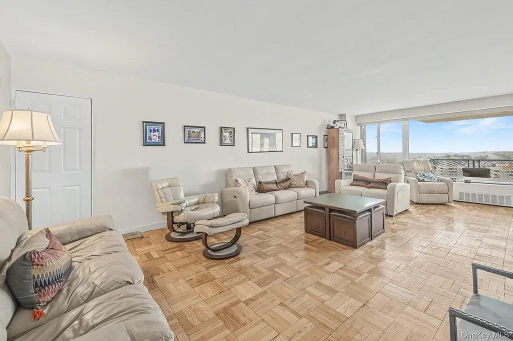 166-25 Powells Cove Boulevard Beechhurst NY 11357
