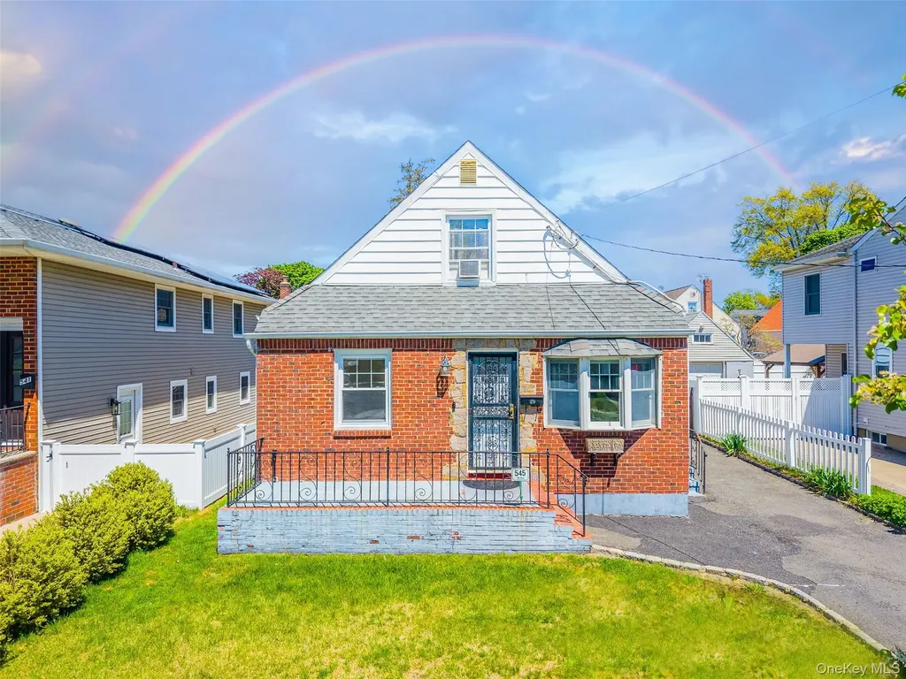 545 7th Avenue New Hyde Park NY 11040