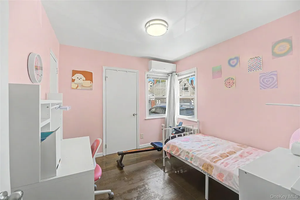 545 7th Avenue New Hyde Park NY 11040