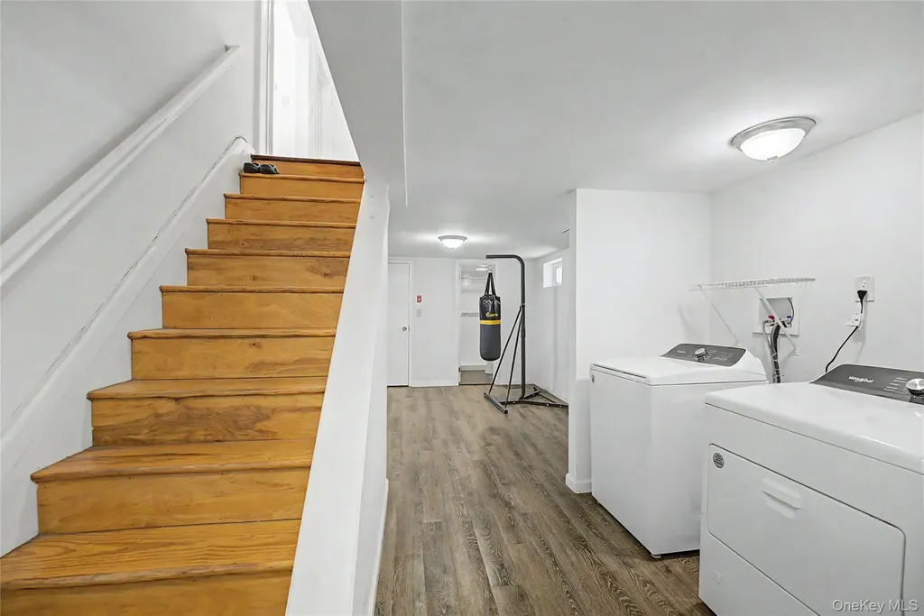 545 7th Avenue New Hyde Park NY 11040
