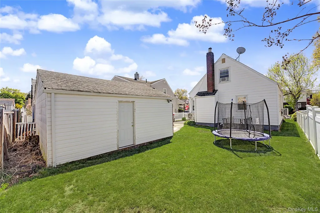 545 7th Avenue New Hyde Park NY 11040