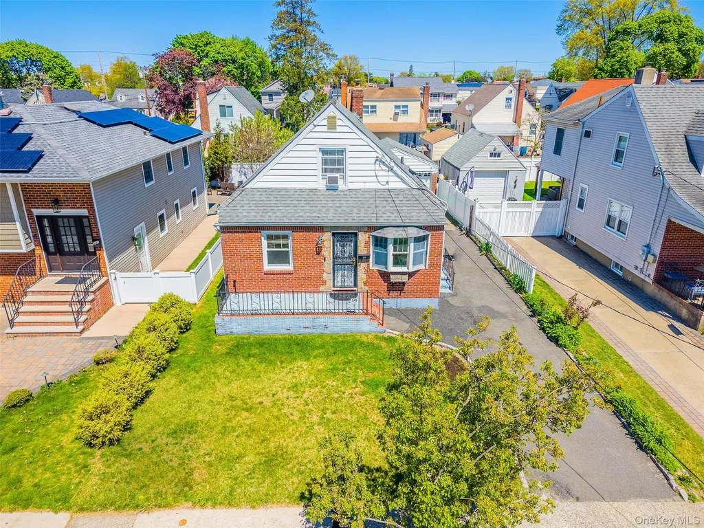 545 7th Avenue New Hyde Park NY 11040