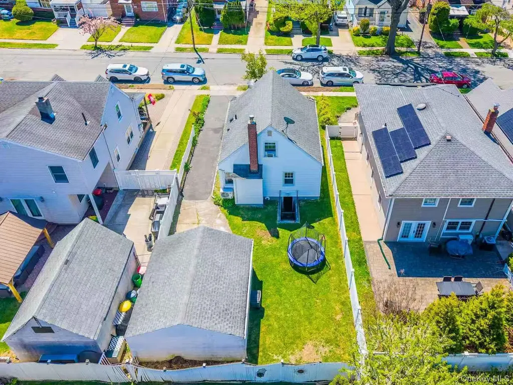 545 7th Avenue New Hyde Park NY 11040