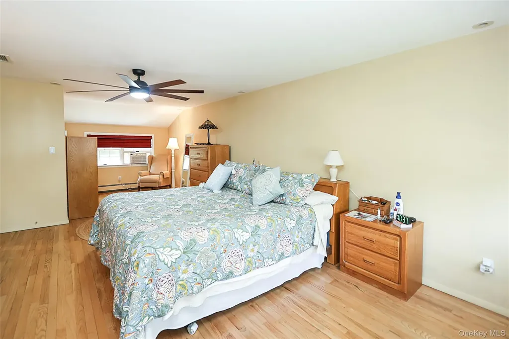 26 Daniel Drive Glen Cove NY 11542