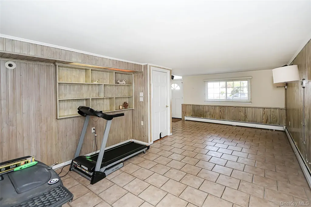 26 Daniel Drive Glen Cove NY 11542