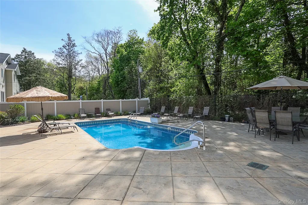 26 Daniel Drive Glen Cove NY 11542