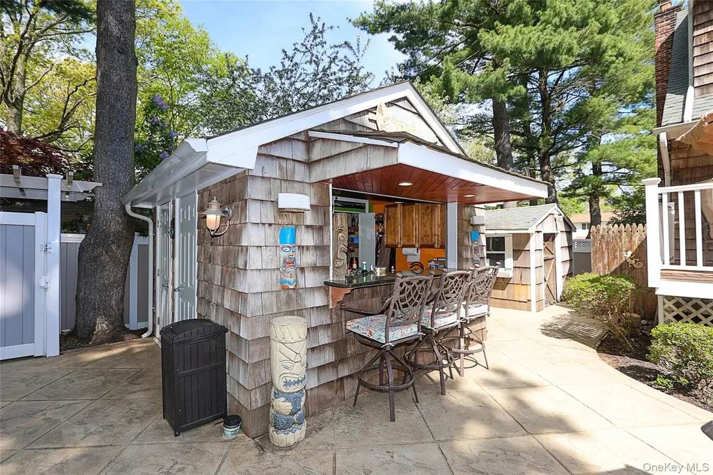 26 Daniel Drive Glen Cove NY 11542
