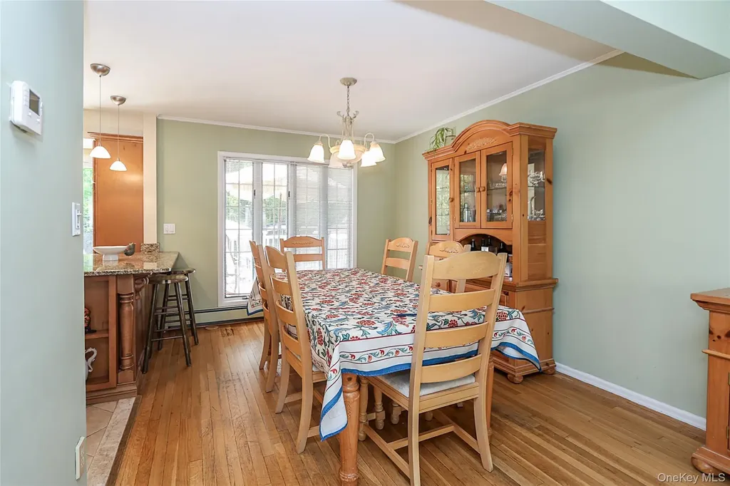 26 Daniel Drive Glen Cove NY 11542