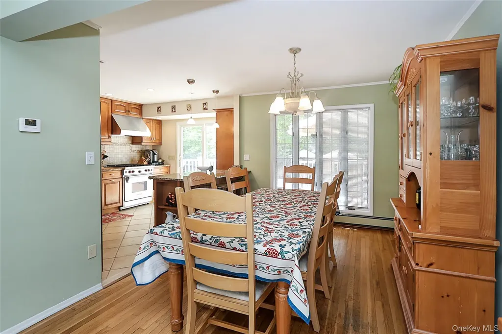 26 Daniel Drive Glen Cove NY 11542