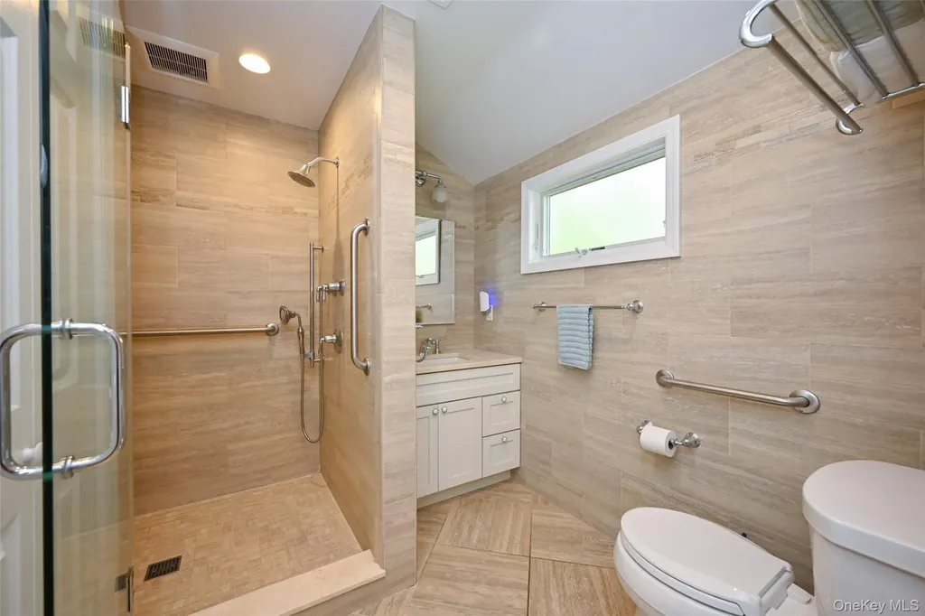 8 Roundabout Road Smithtown NY 11787