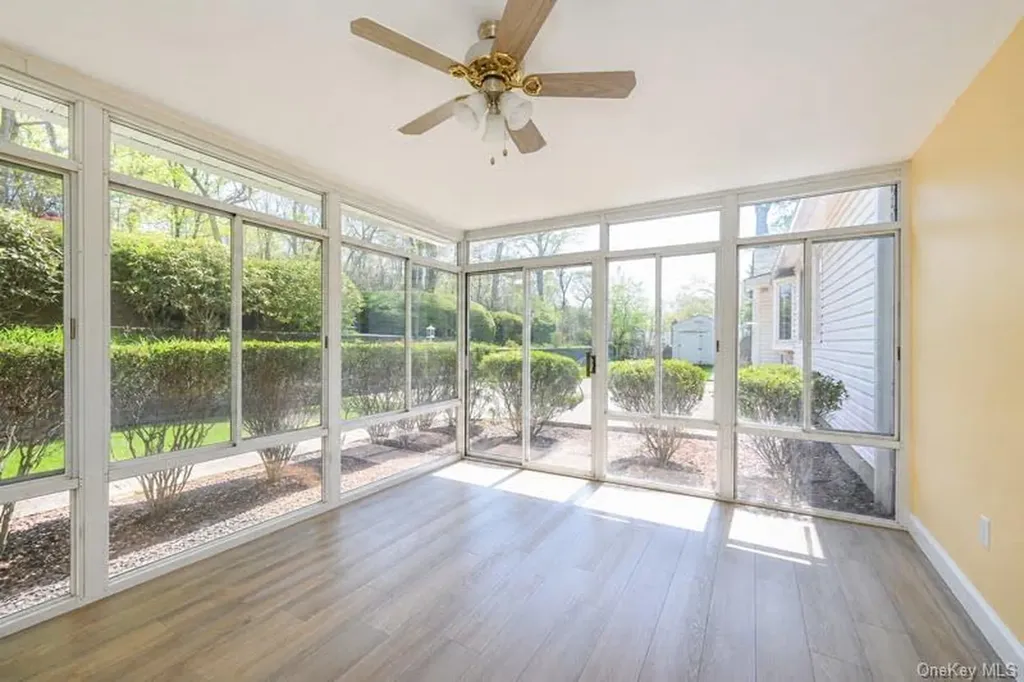 8 Roundabout Road Smithtown NY 11787