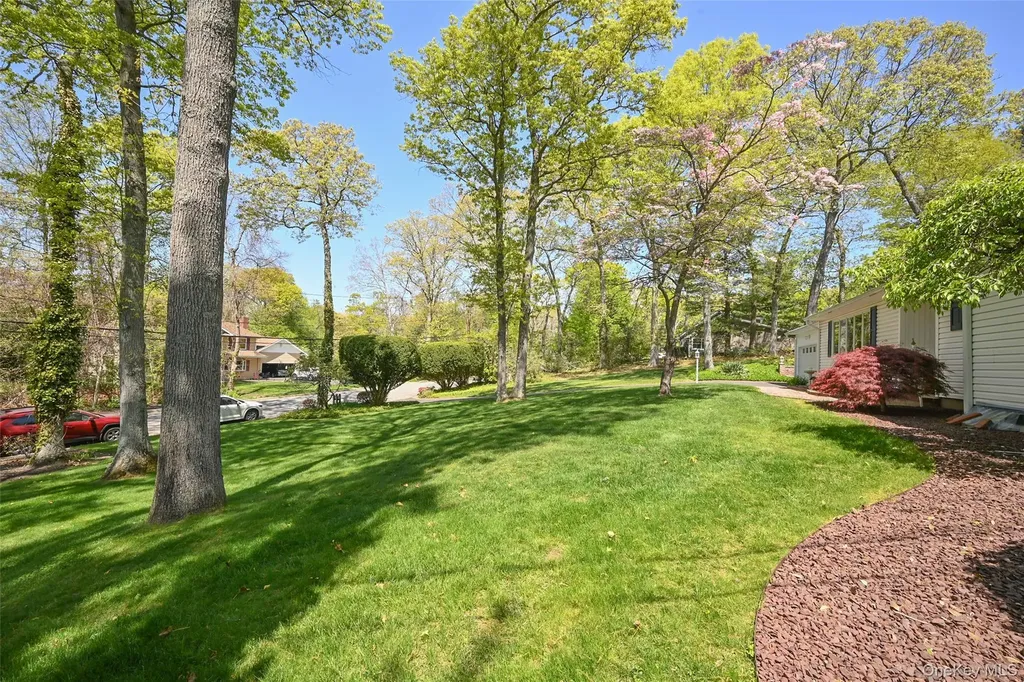 8 Roundabout Road Smithtown NY 11787