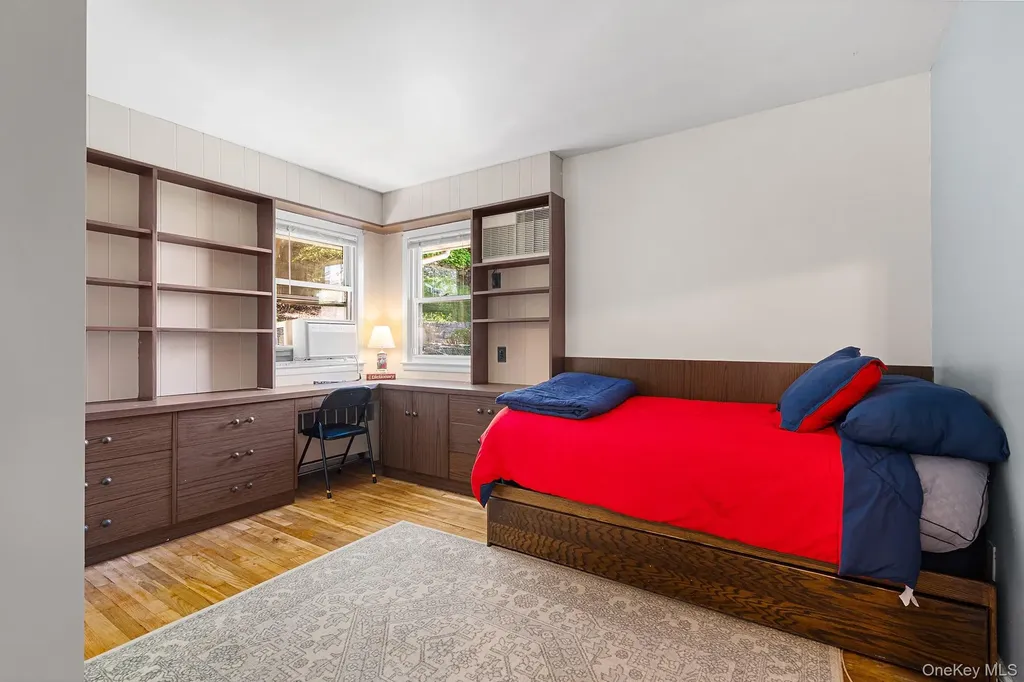 57 Homecrest Oval Yonkers NY 10703
