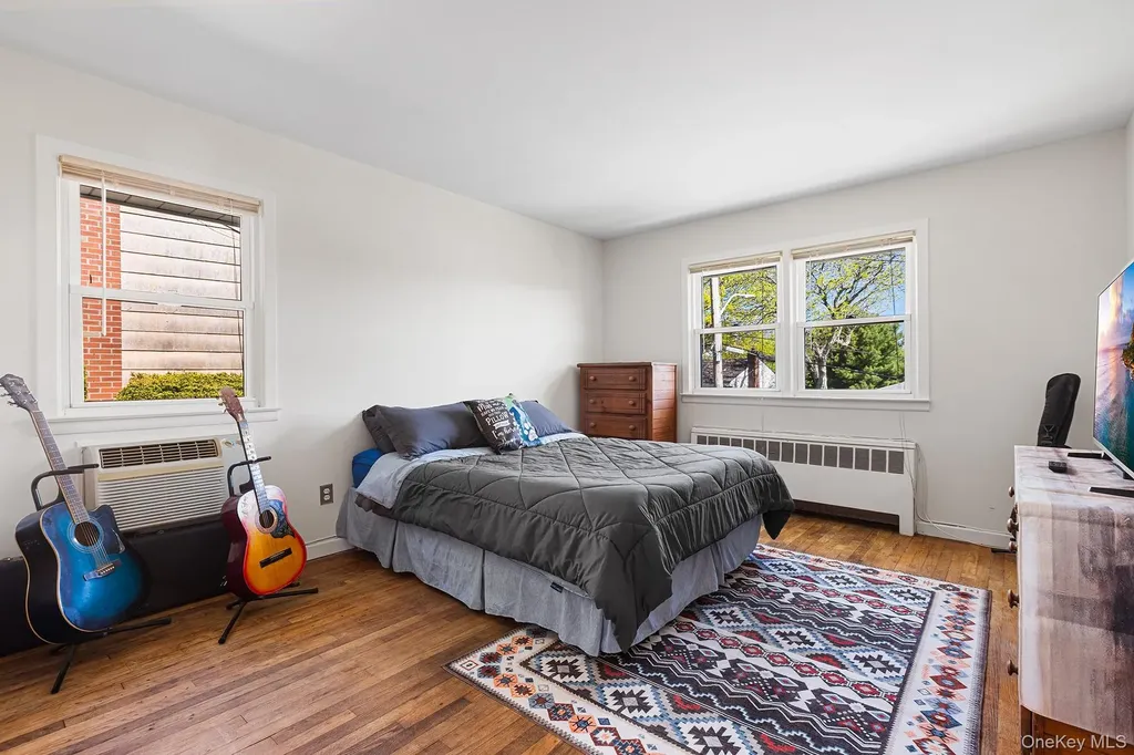 57 Homecrest Oval Yonkers NY 10703