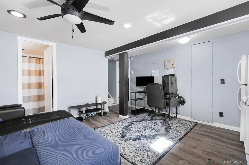 57 Homecrest Oval Yonkers NY 10703