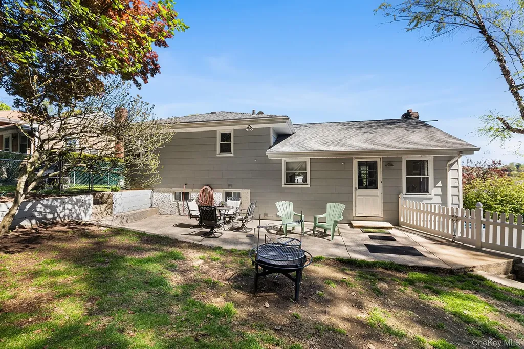 57 Homecrest Oval Yonkers NY 10703