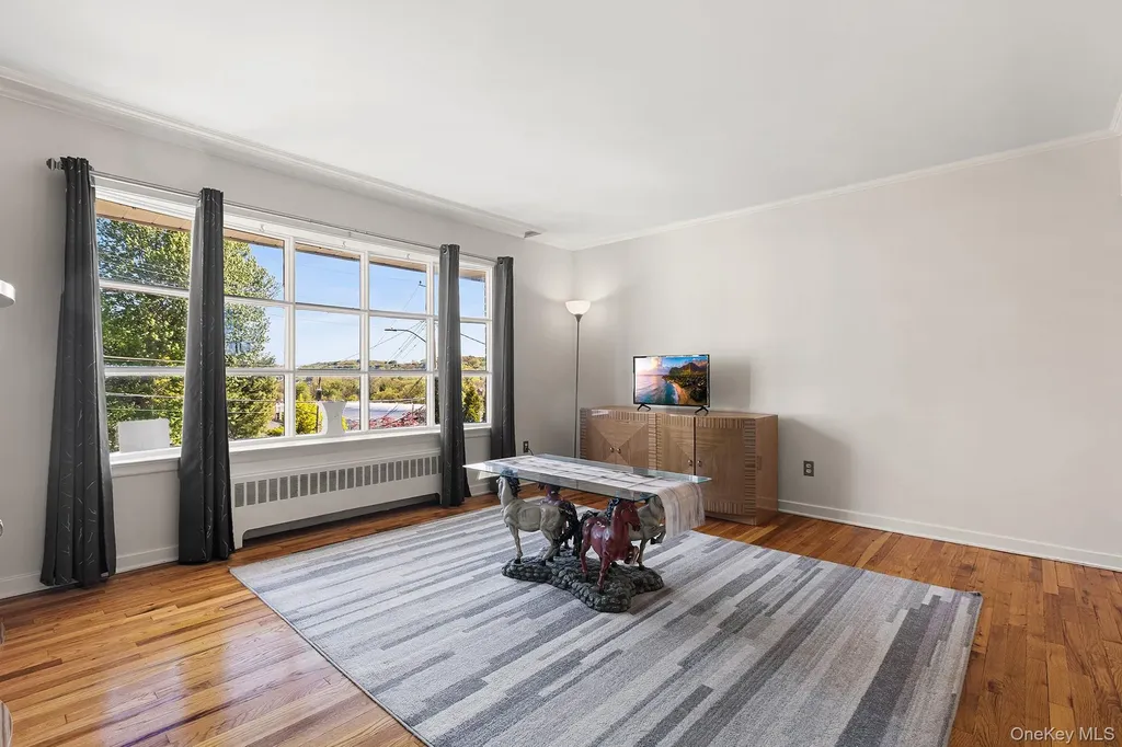 57 Homecrest Oval Yonkers NY 10703