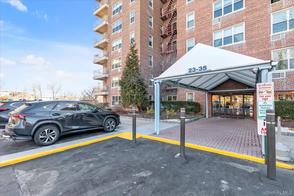 23-35 Bell Boulevard Bayside NY 11360