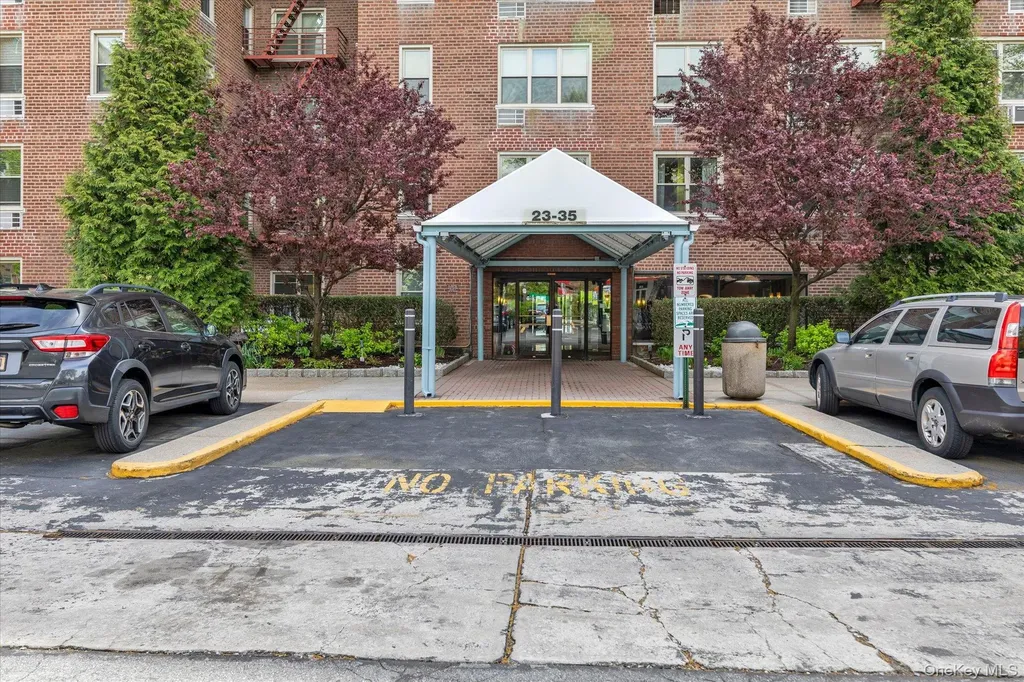 23-35 Bell Boulevard Bayside NY 11360