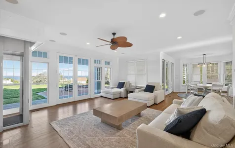 1 Pembroke Drive Glen Cove NY 11542