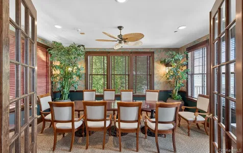 1 Pembroke Drive Glen Cove NY 11542