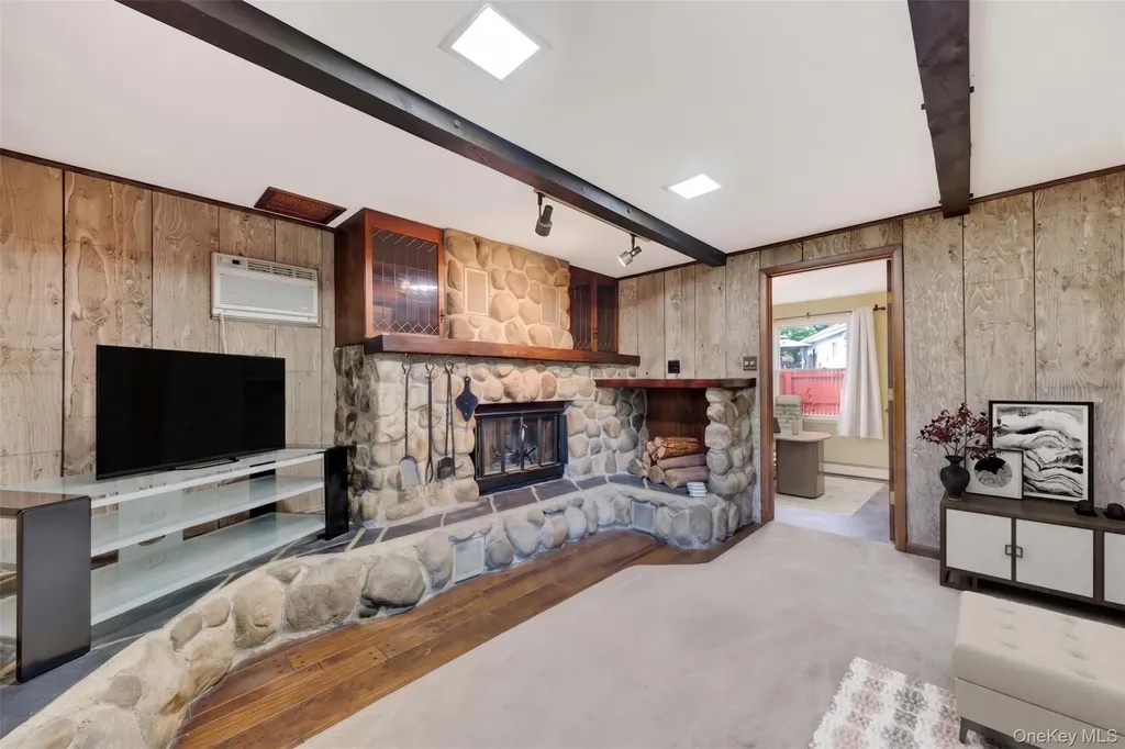 2 Gary Place Wappingers Falls NY 12590