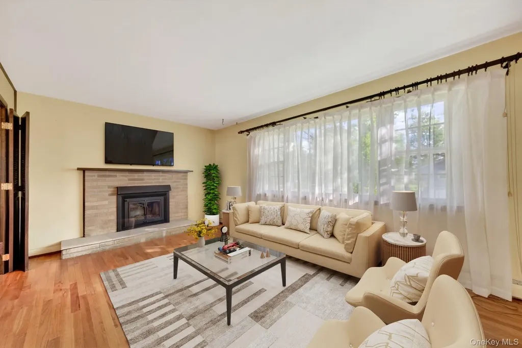 2 Gary Place Wappingers Falls NY 12590