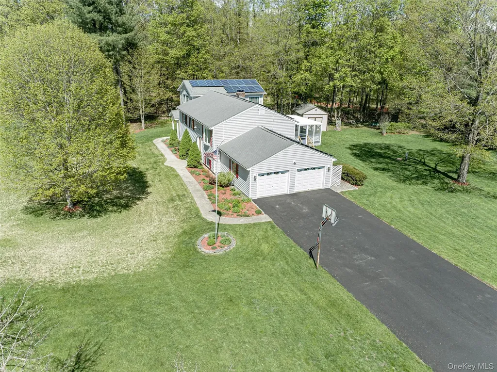 1 Paulette Lane Wappingers Falls NY 12590