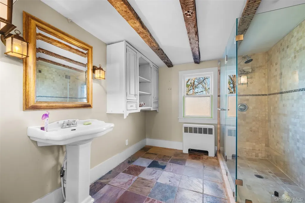 75 Old Minisink Trail Goshen NY 10924