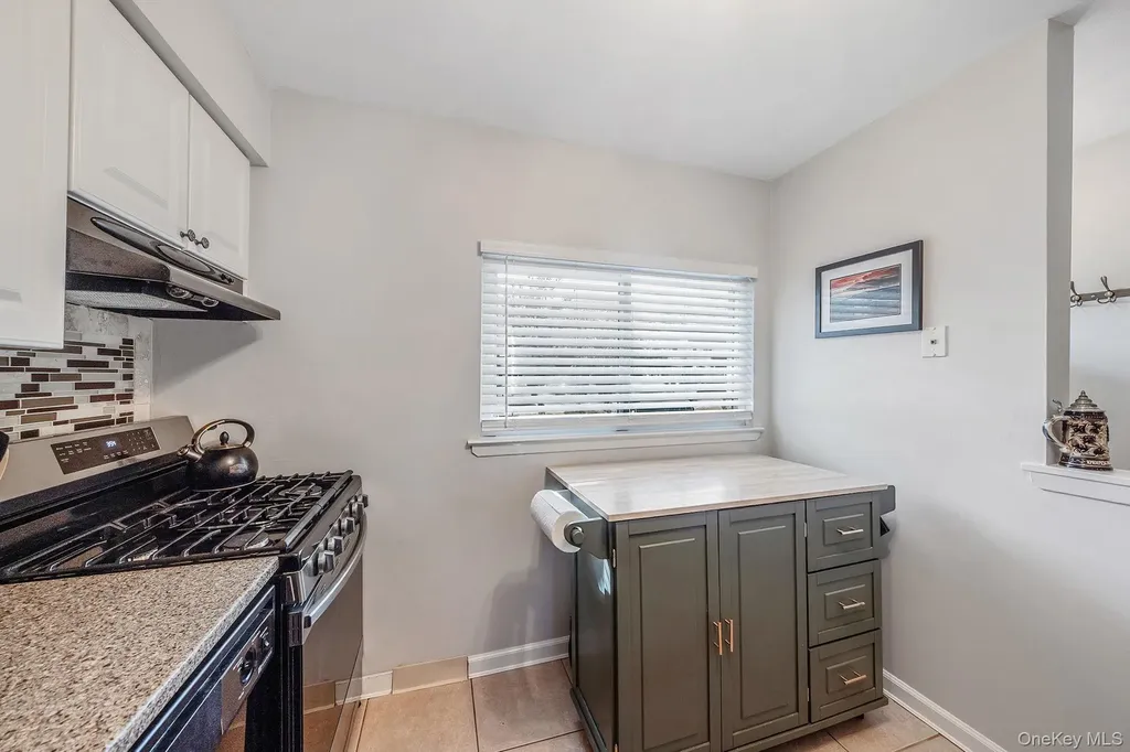 197 N Pointe Circle Coram NY 11727