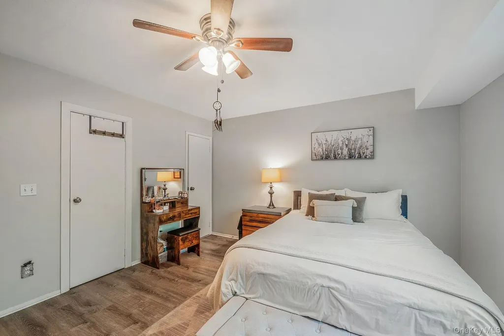 197 N Pointe Circle Coram NY 11727