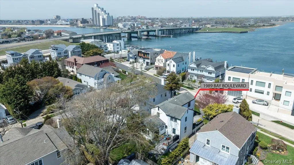 1989 Bay Boulevard Atlantic Beach NY 11509