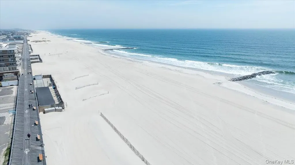1989 Bay Boulevard Atlantic Beach NY 11509