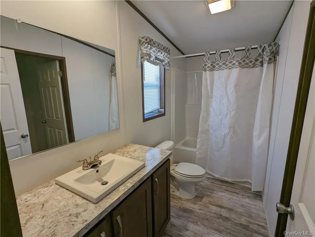 16 Shore Lane Burlingham NY 12722