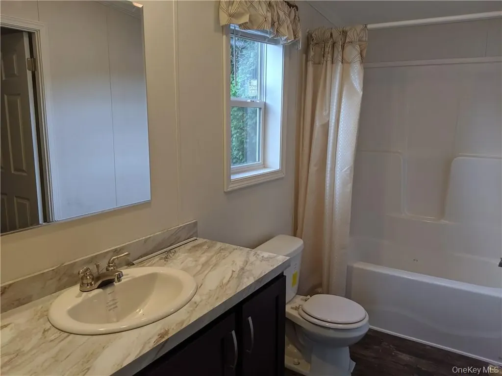 16 Shore Lane Burlingham NY 12722