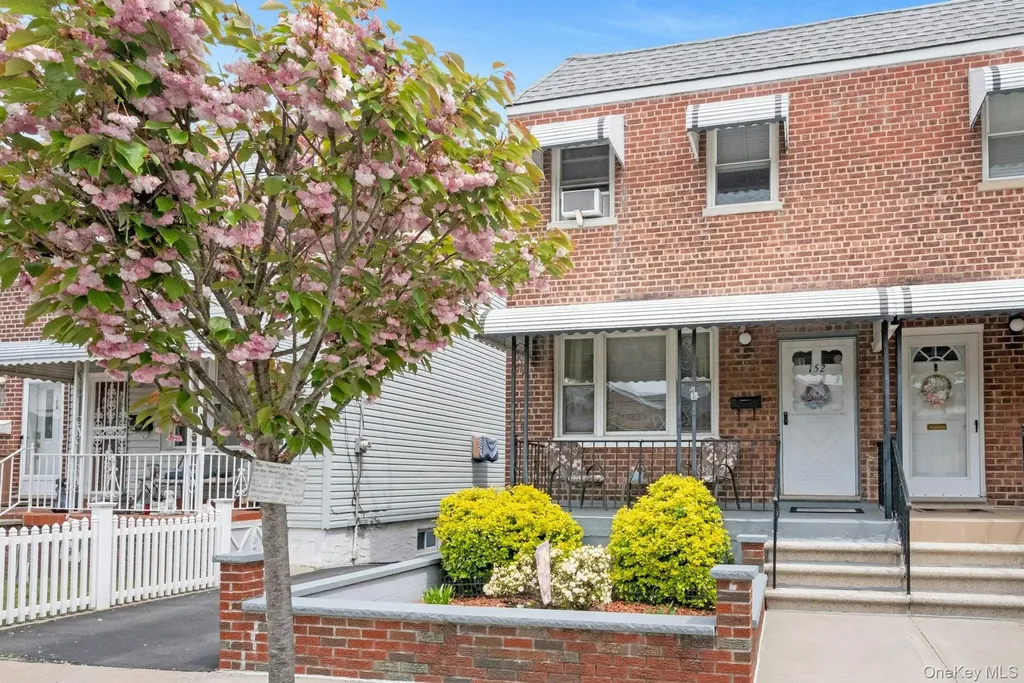 152 Meagher Avenue Bronx NY 10465