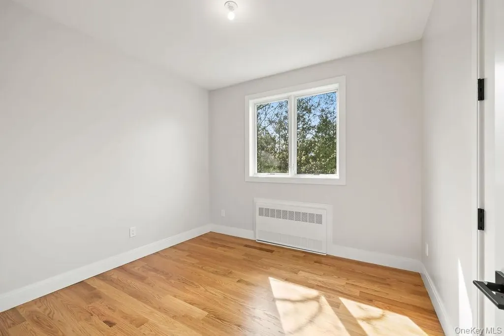 5 Mirror Lake Road Spring Valley NY 10977