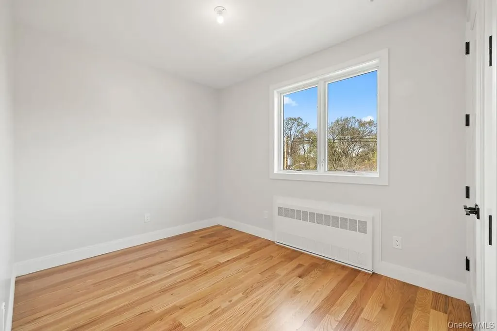 5 Mirror Lake Road Spring Valley NY 10977