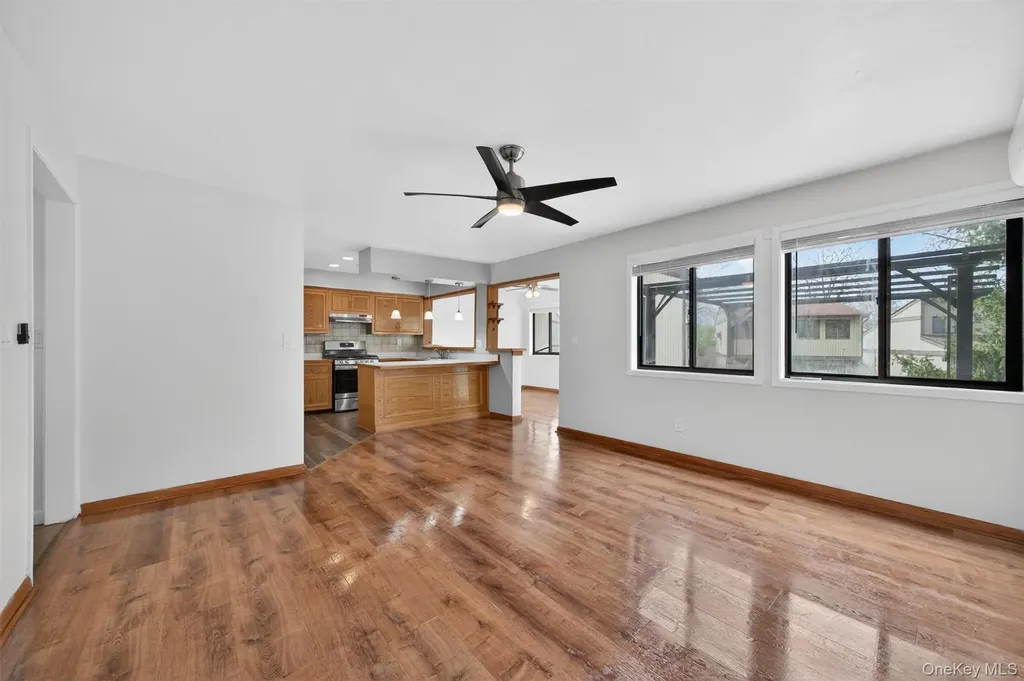 6 Charlotte Mews Middletown NY 10940