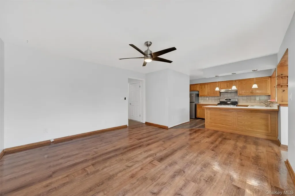 6 Charlotte Mews Middletown NY 10940