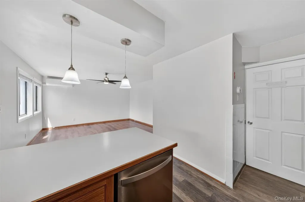 6 Charlotte Mews Middletown NY 10940