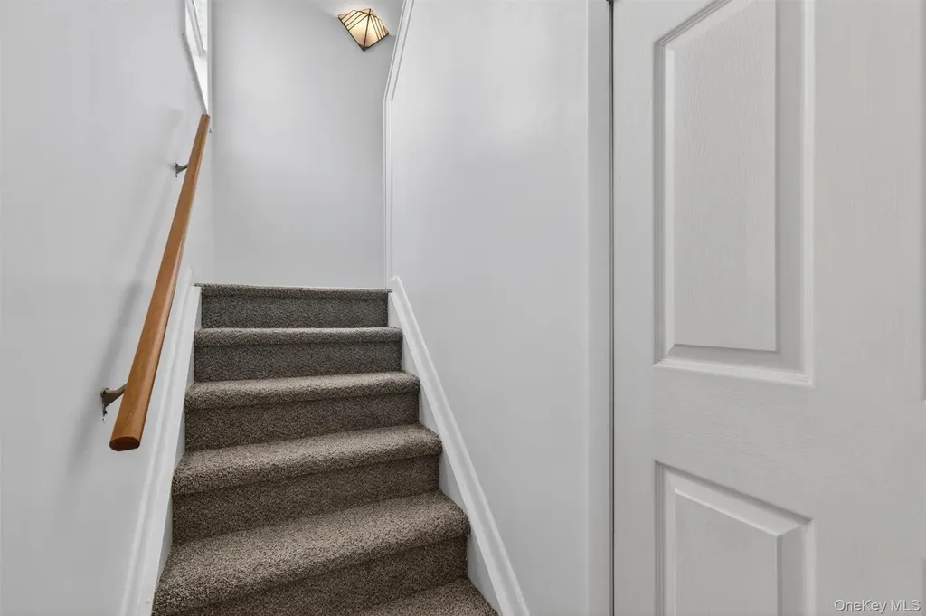 6 Charlotte Mews Middletown NY 10940