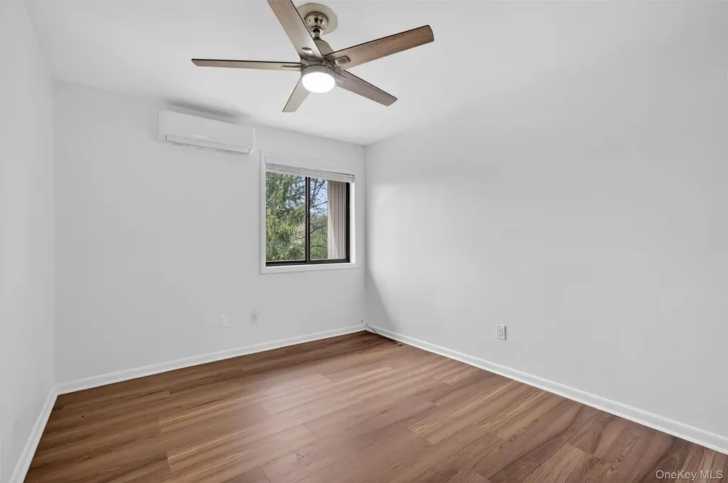 6 Charlotte Mews Middletown NY 10940