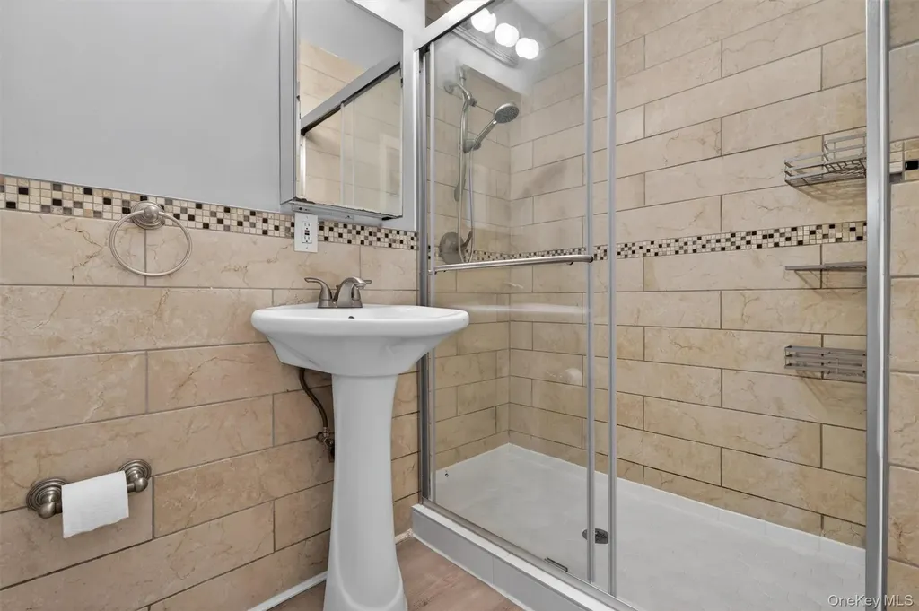 6 Charlotte Mews Middletown NY 10940
