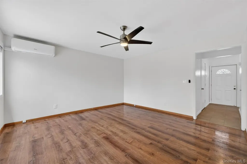 6 Charlotte Mews Middletown NY 10940