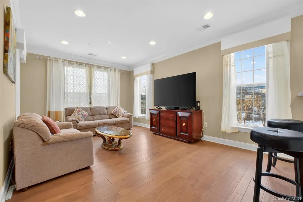 734 Regency Drive Fishkill NY 12524