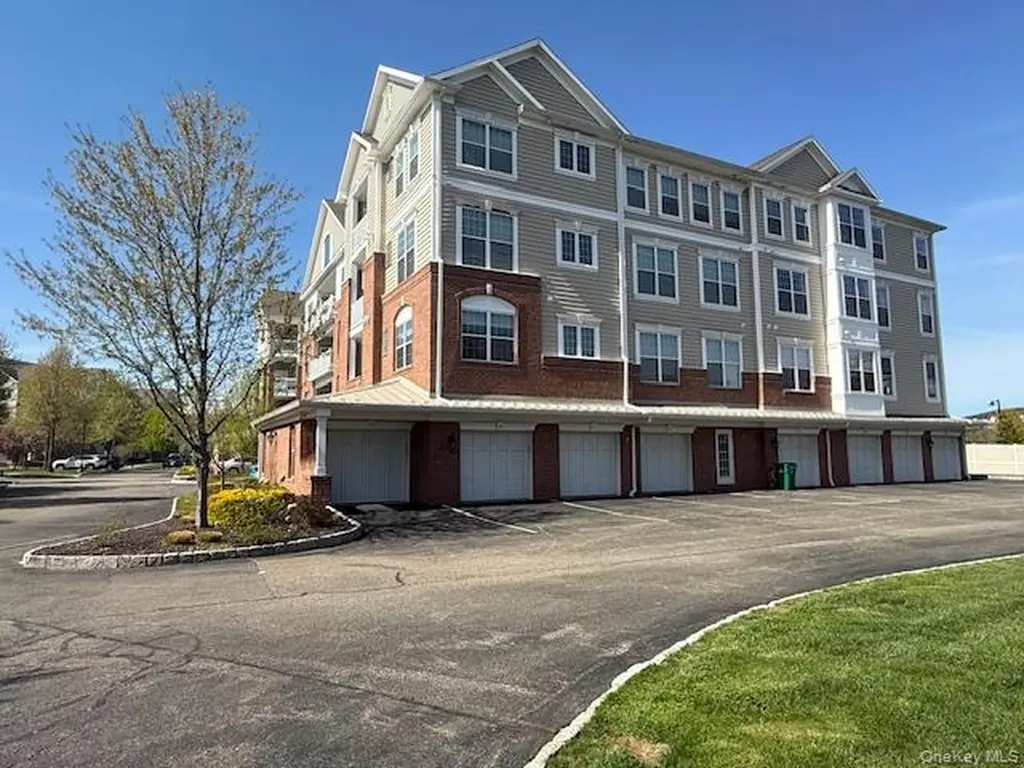 734 Regency Drive Fishkill NY 12524