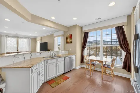 734 Regency Drive Fishkill NY 12524