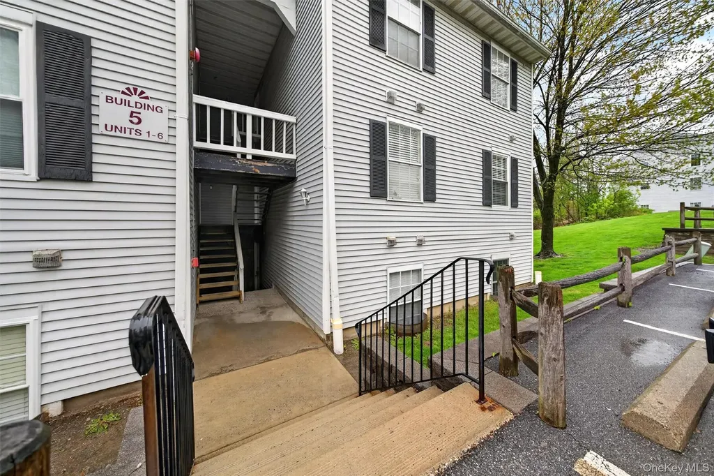 5 Lexington Hill Harriman NY 10926