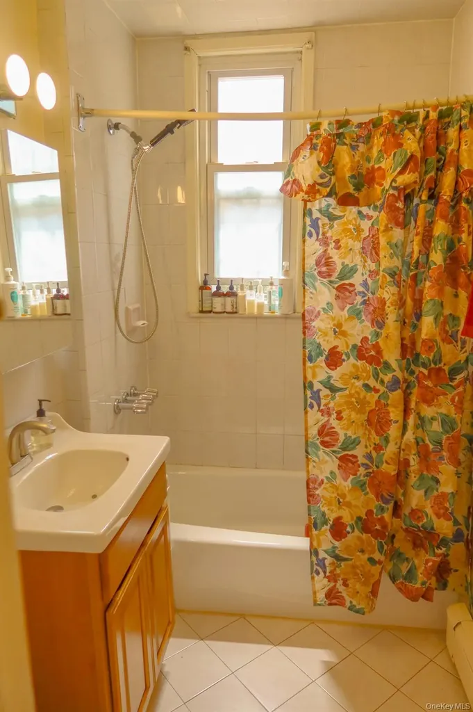 778 Adee Avenue Bronx NY 10467